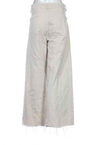 Γυναικείο Τζίν Stradivarius, Μέγεθος XXL, Χρώμα  Μπέζ, Τιμή 15,00 €