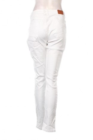 Blugi de femei Unbranded, Mărime XXL, Culoare Alb, Preț 67,99 Lei