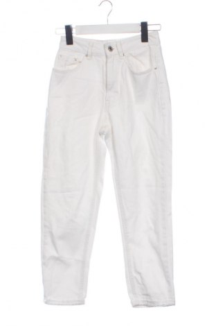 Γυναικείο Τζίν Vero Moda, Μέγεθος XS, Χρώμα Λευκό, Τιμή 7,99 €