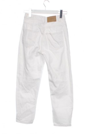 Γυναικείο Τζίν Vero Moda, Μέγεθος XS, Χρώμα Λευκό, Τιμή 7,99 €