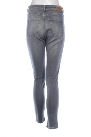 Damskie jeansy Vero Moda, Rozmiar M, Kolor Szary, Cena 78,16 zł