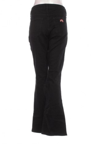 Dámske džínsy  Wrangler, Veľkosť M, Farba Čierna, Cena  22,95 €