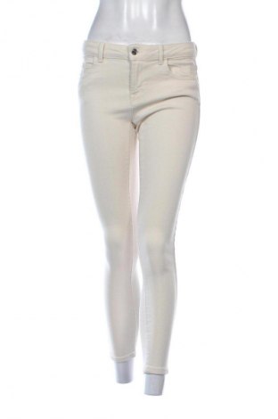 Damskie jeansy Zara, Rozmiar S, Kolor ecru, Cena 50,99 zł