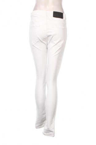 Damskie jeansy Zara, Rozmiar M, Kolor Biały, Cena 52,99 zł