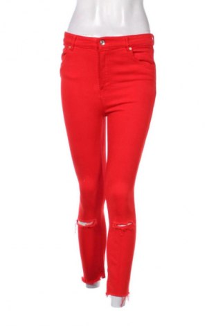 Blugi de femei Zara, Mărime M, Culoare Roșu, Preț 80,02 Lei