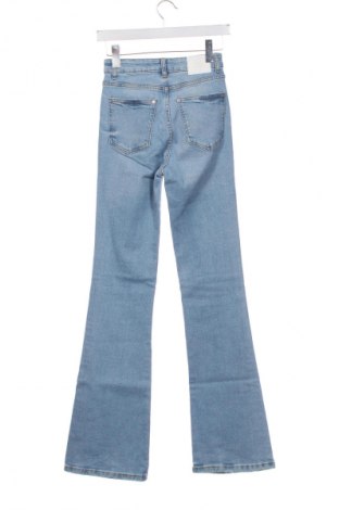 Γυναικείο Τζίν Zara, Μέγεθος XS, Χρώμα Μπλέ, Τιμή 13,80 €
