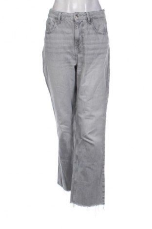 Blugi de femei Zara, Mărime L, Culoare Gri, Preț 130,51 Lei