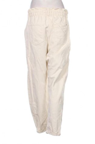Дамски дънки Zara, Размер M, Цвят Екрю, Цена 27,00 лв.
