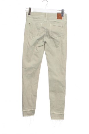 Дамски дънки Zara, Размер S, Цвят Зелен, Цена 26,98 лв.