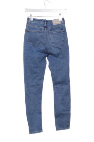 Dámske džínsy  Zara, Veľkosť XS, Farba Modrá, Cena  13,80 €
