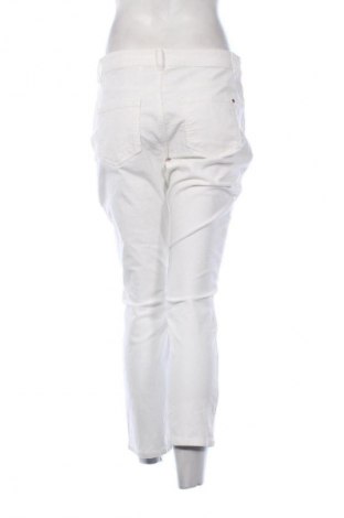 Pantaloni de velvet de femei Christian Berg, Mărime XL, Culoare Alb, Preț 87,46 Lei