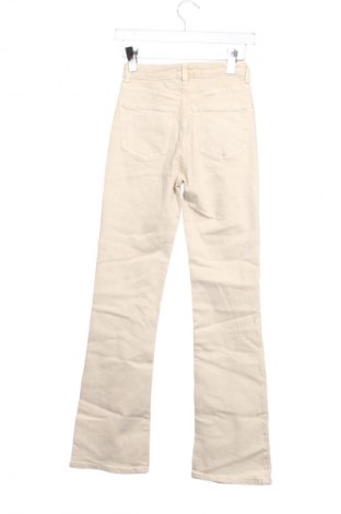 Дамски джинси Zara, Размер XXS, Цвят Екрю, Цена 17,99 лв.