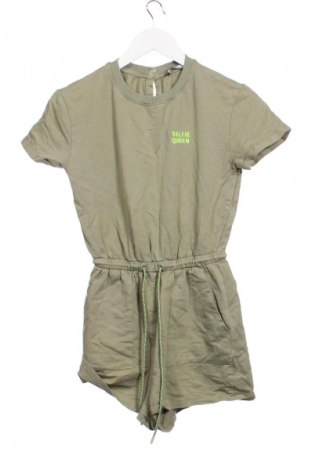Kurzer Damenoverall Bershka, Größe XXS, Farbe Grün, Preis € 19,95