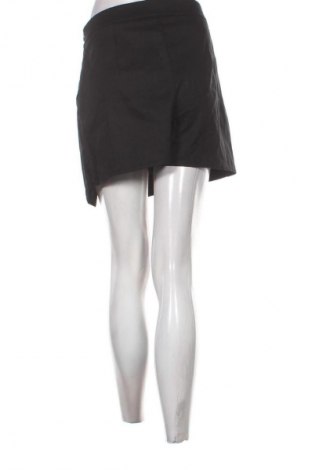 Γυναικείο κοντό παντελόνι About You, Μέγεθος L, Χρώμα Μαύρο, Τιμή 23,52 €