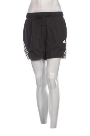 Damen Shorts Adidas, Größe S, Farbe Mehrfarbig, Preis 39,40 €