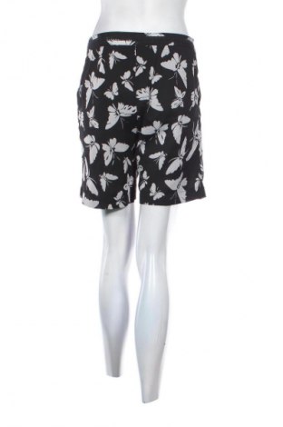 Damen Shorts Almatrichi, Größe M, Farbe Mehrfarbig, Preis 24,57 €