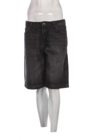 Γυναικείο κοντό παντελόνι Bershka, Μέγεθος L, Χρώμα Μαύρο, Τιμή 9,72 €