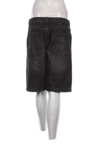 Γυναικείο κοντό παντελόνι Bershka, Μέγεθος L, Χρώμα Μαύρο, Τιμή 9,72 €