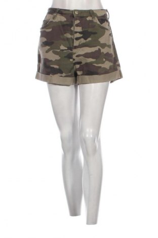Dámské kraťasy  Bershka, Velikost S, Barva Vícebarevné, Cena  241,00 Kč