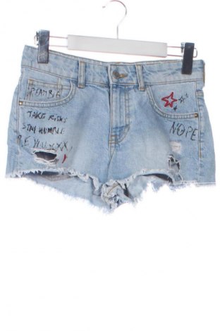 Дамски къс панталон Bershka, Размер S, Цвят Многоцветен, Цена 19,00 лв.