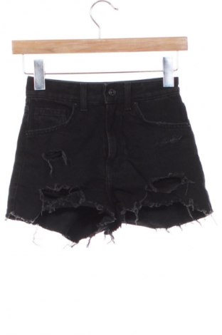 Γυναικείο κοντό παντελόνι Bershka, Μέγεθος XXS, Χρώμα Μαύρο, Τιμή 9,72 €