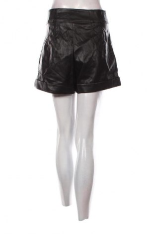 Női rövidnadrág Bershka, Méret M, Szín Fekete, Ár 2 979 Ft