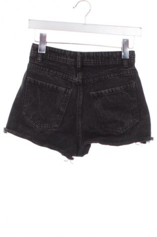 Дамски къс панталон Cropp, Размер XXS, Цвят Черен, Цена 34,00 лв.