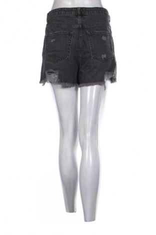 Dámské kraťasy  Cropp, Velikost M, Barva Šedá, Cena  430,00 Kč