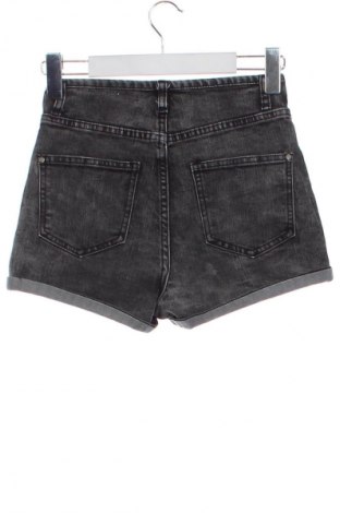 Дамски къс панталон Fb Sister, Размер XS, Цвят Сив, Цена 19,55 лв.