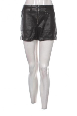 Дамски къс панталон Fb Sister, Размер S, Цвят Черен, Цена 9,99 лв.