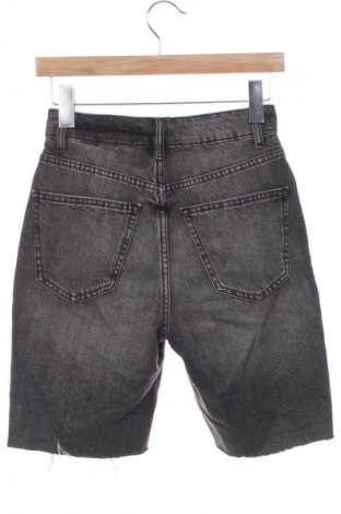 Дамски къс панталон Fb Sister, Размер XS, Цвят Черен, Цена 19,00 лв.