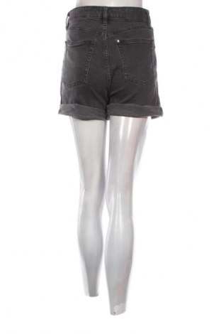 Női rövidnadrág H&M, Méret S, Szín Szürke, Ár 3 808 Ft