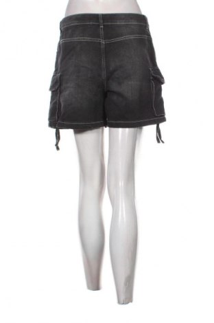 Pantaloni scurți de femei H&M Divided, Mărime M, Culoare Gri, Preț 51,45 Lei