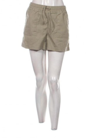 Дамски къс панталон LC Waikiki, Размер M, Цвят Зелен, Цена 39,00 лв.