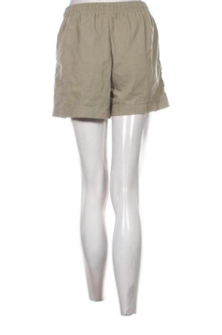 Дамски къс панталон LC Waikiki, Размер M, Цвят Зелен, Цена 39,00 лв.