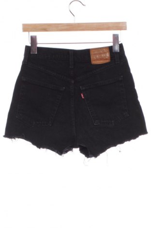 Дамски къс панталон Levi's, Размер XS, Цвят Черен, Цена 48,88 лв.