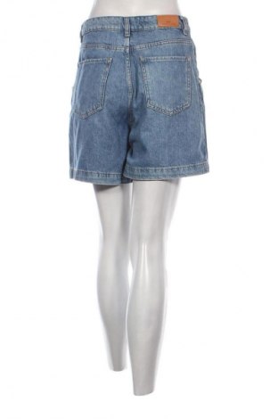 Дамски къс панталон Mango, Размер M, Цвят Син, Цена 18,00 лв.
