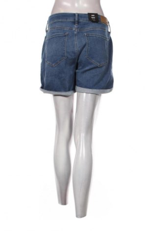 Дамски къс панталон Mavi, Размер L, Цвят Син, Цена 77,99 лв.