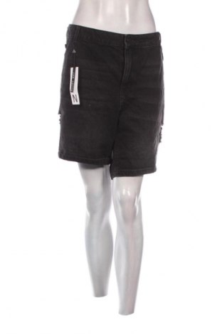 Damen Shorts Noisy May, Größe 5XL, Farbe Schwarz, Preis € 39,40