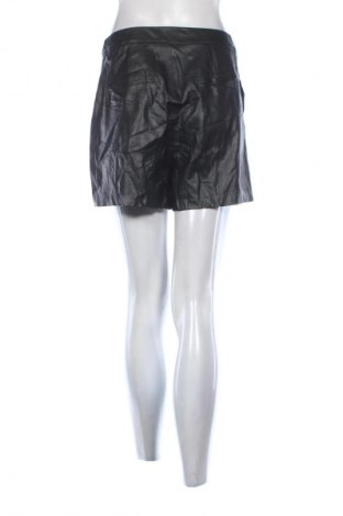 Damskie szorty ONLY, Rozmiar M, Kolor Czarny, Cena 30,99 zł