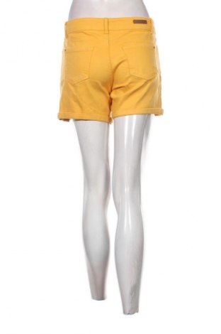 Pantaloni scurți de femei Promod, Mărime S, Culoare Galben, Preț 89,47 Lei