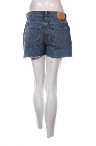 Γυναικείο κοντό παντελόνι Pull&Bear, Μέγεθος L, Χρώμα Μπλέ, Τιμή 9,72 €