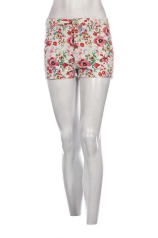 Damen Shorts Stradivarius, Größe M, Farbe Mehrfarbig, Preis € 9,72
