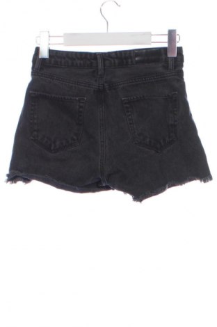 Pantaloni scurți de femei Stradivarius, Mărime S, Culoare Negru, Preț 50,00 Lei