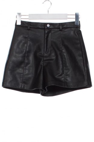 Dámské kraťasy  Stradivarius, Velikost XS, Barva Černá, Cena  241,00 Kč