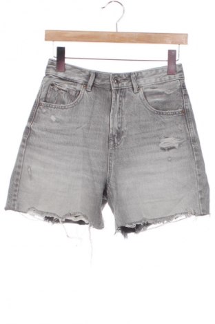 Damen Shorts Stradivarius, Größe XS, Farbe Grau, Preis € 10,00