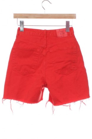 Damskie szorty Stradivarius, Rozmiar XXS, Kolor Czerwony, Cena 43,68 zł