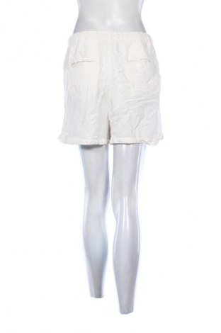 Γυναικείο κοντό παντελόνι Superdry, Μέγεθος M, Χρώμα Εκρού, Τιμή 17,38 €