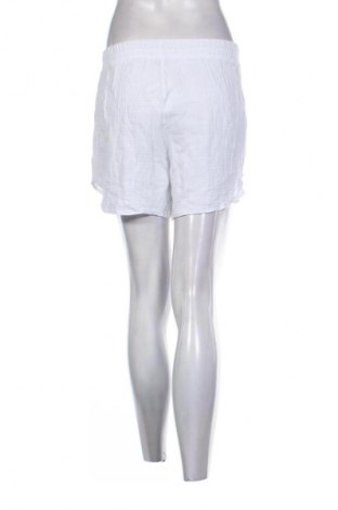 Дамски къс панталон Unbranded, Размер S, Цвят Бял, Цена 19,55 лв.