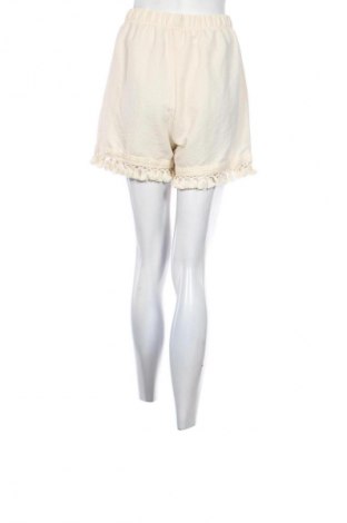 Дамски къс панталон Unbranded, Размер M, Цвят Бежов, Цена 19,00 лв.